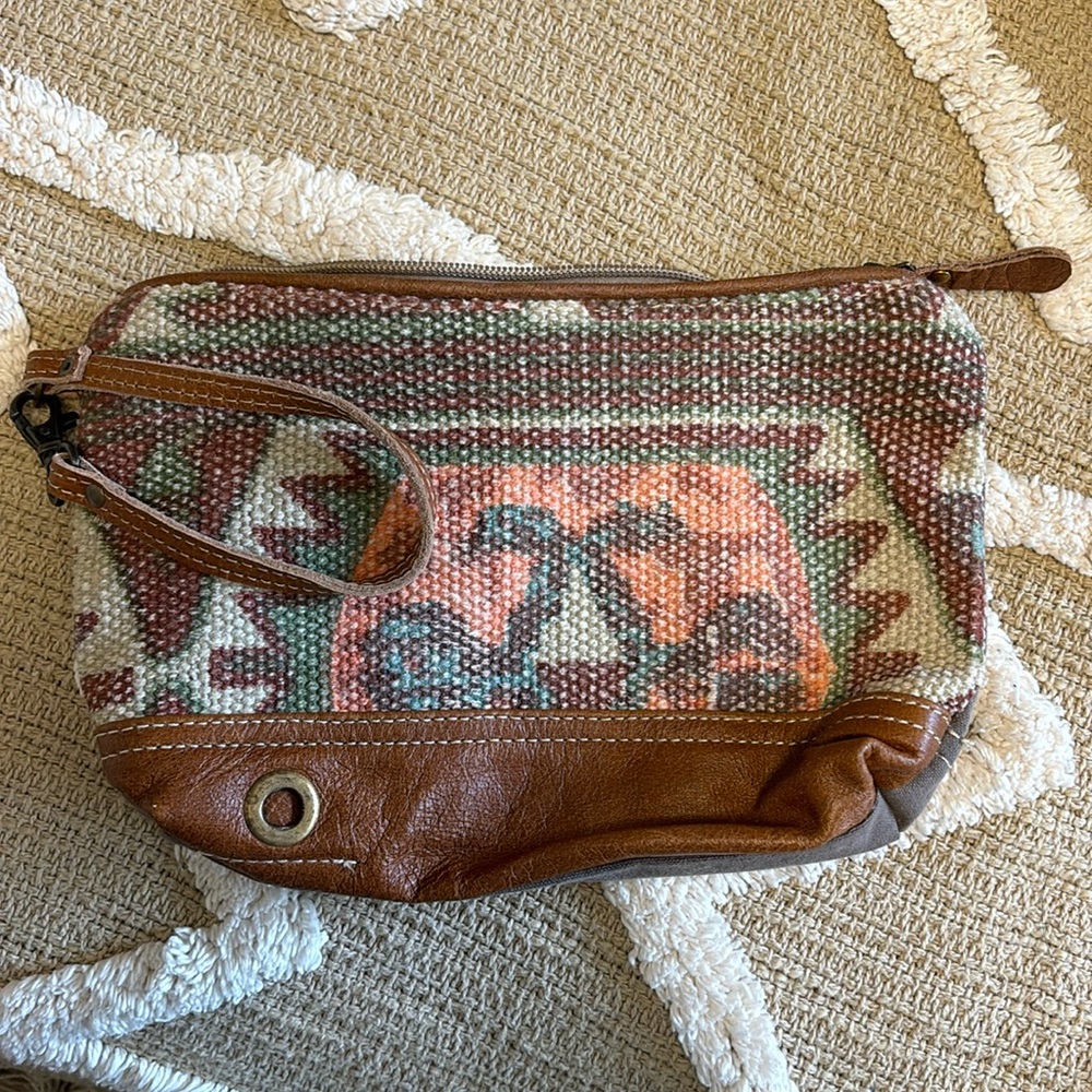 Myra Bag Clutch Purse